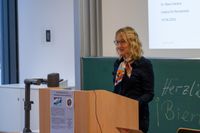 Frau Prof. Dr. Schmitz (Institut f&uuml;r Romanistik)